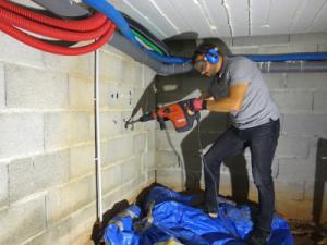 Le Perforateur HILTI TE-500 permet de réaliser des sondages destructifs.