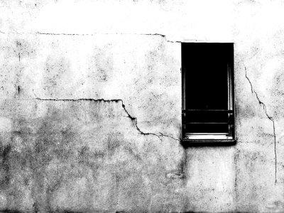 Le logiciel de traitement d'image GIMP permet de mettre en avant des désordres et de réaliser des montages.